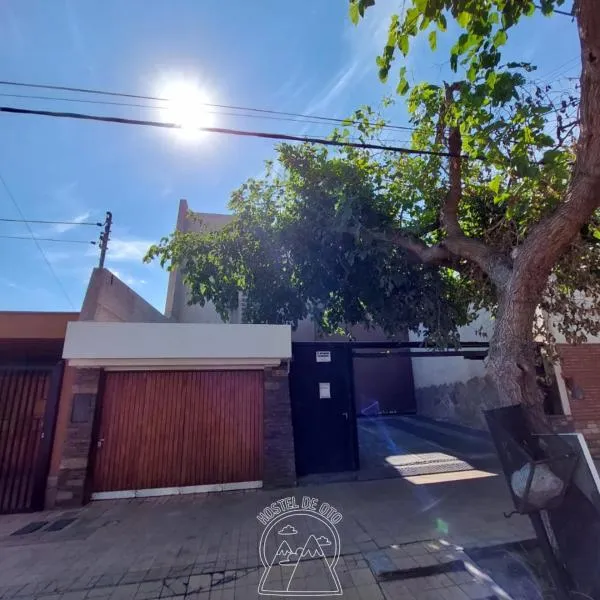 Hostel De Oto, hotel in Godoy Cruz