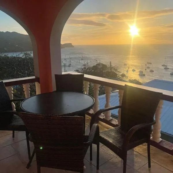 Immaculate 3 Bed Villa Overlooking Admiralty Bay, hotel em Union