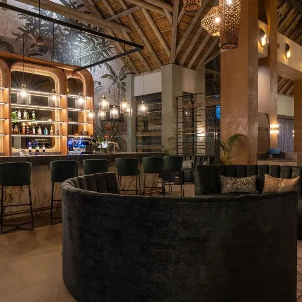 Radisson Safari Hotel Hoedspruit, hotel v destinaci Hoedspruit
