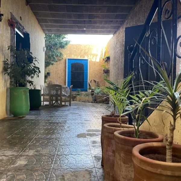 Riad Targante Takate 1، فندق في Sidi Bibi