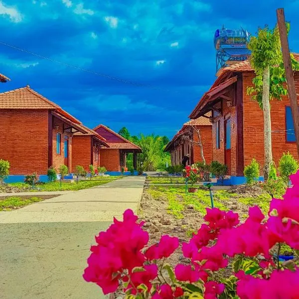 HOMESTAY HƯƠNG RỪNG, hotel v destinaci Tân Phú