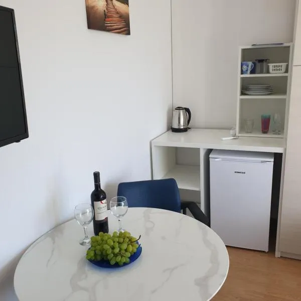 Soba brez balkona, hotel u gradu Stara Novalja