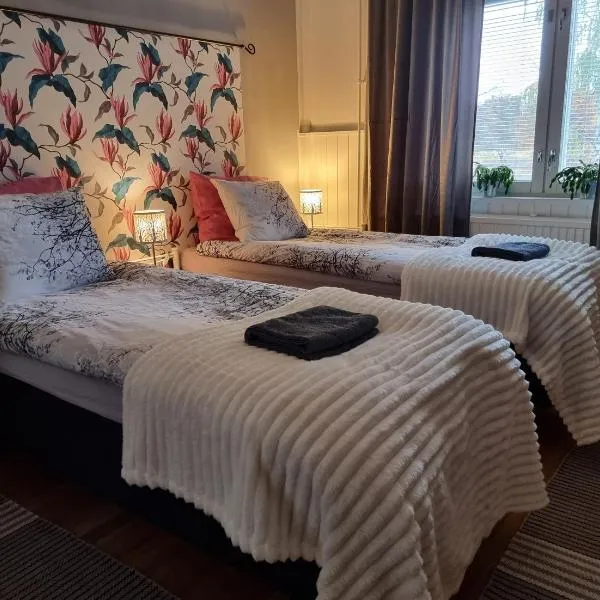 Wanha kunnantalo, hôtel à Pudasjärvi