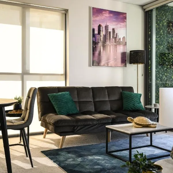River view apartment in Brisbane with parking, hotel in Brisbane