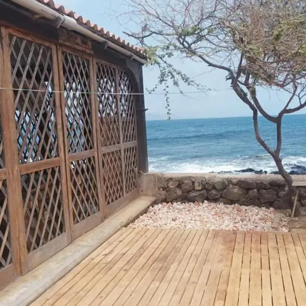 L2B - São Vicente, hotel in Mindelo