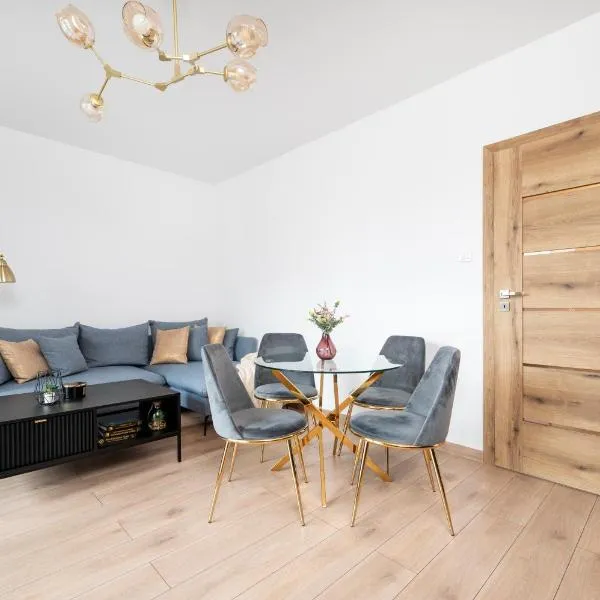 Manufaktura Residence - Apartamenty Prestiż z Garażem Podziemnym i Dwoma Łazienkami, hotel v Lodži