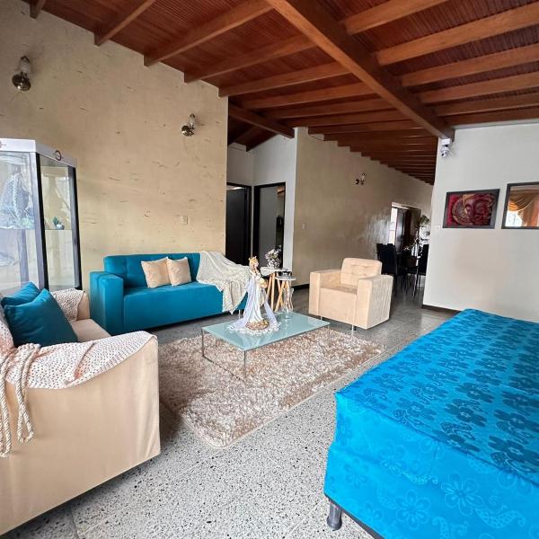 casa para 16 personas laureles, Medellín