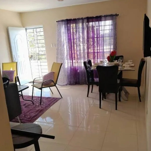 SDQ Apartamento Marbella 3, hotel en La Ureña