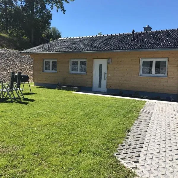 Ferienhaus Baier, hotel v destinaci Philippsreut