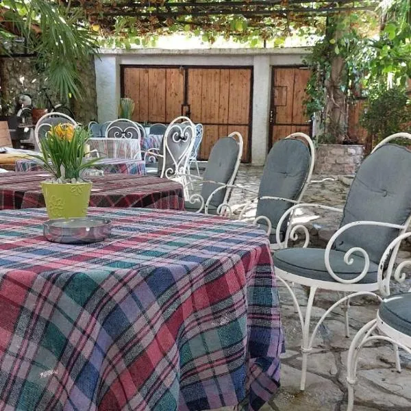 HeArt of Old Town Guesthouse, Hotel in Podgorica