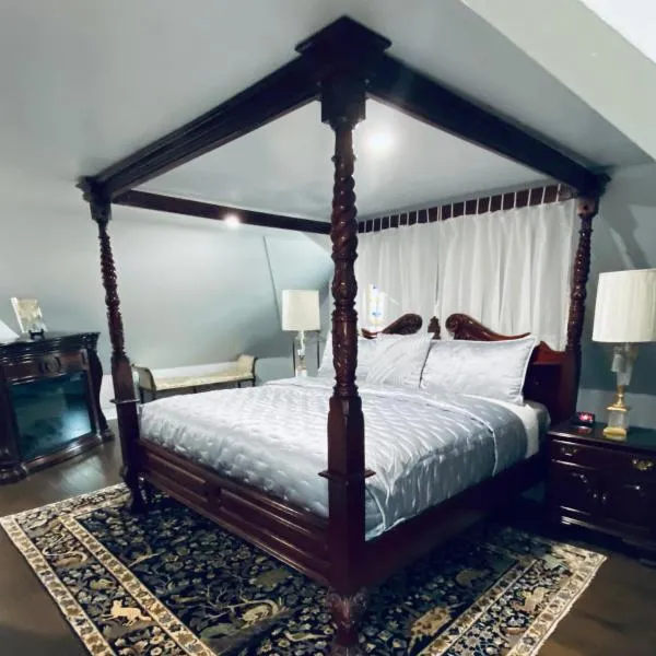 1000 Islands Bed and Breakfast-The Bulloch House, hôtel à Gananoque