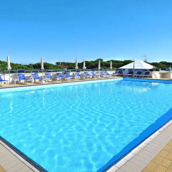 Residence Pinewood, hotel in Bibione