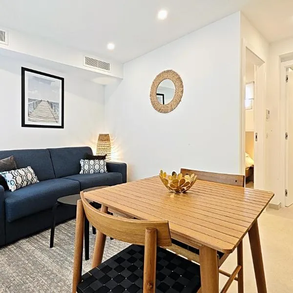 Viva Riviera Brand New Top Floor close Croisette, Hotel in Cannes