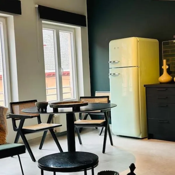 New ! Superbe Duplex - Déco Bali Mystique, Hotel in Mons