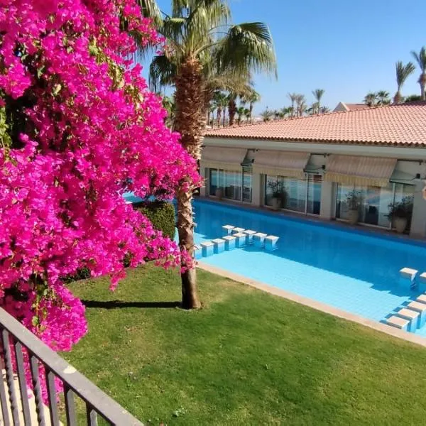 Cozy, Calm, Studio in Veranda Sahl Hasheesh Resort, hotel in Hurghada
