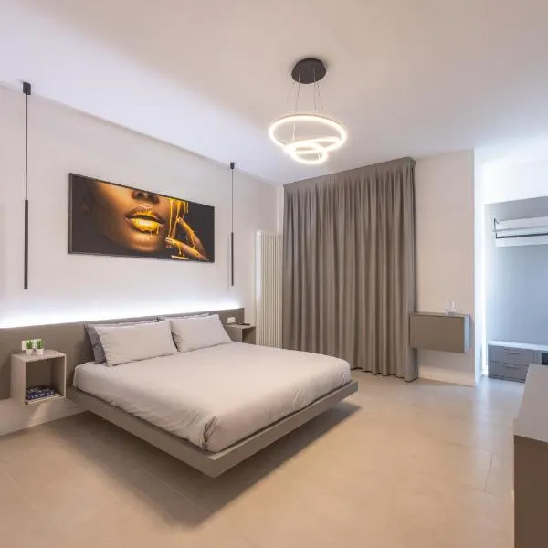 Luxury Station Suite, hotel in Bologna