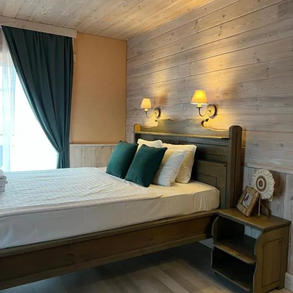 Agate Hotel, hotelli kohteessa Ozolnieki