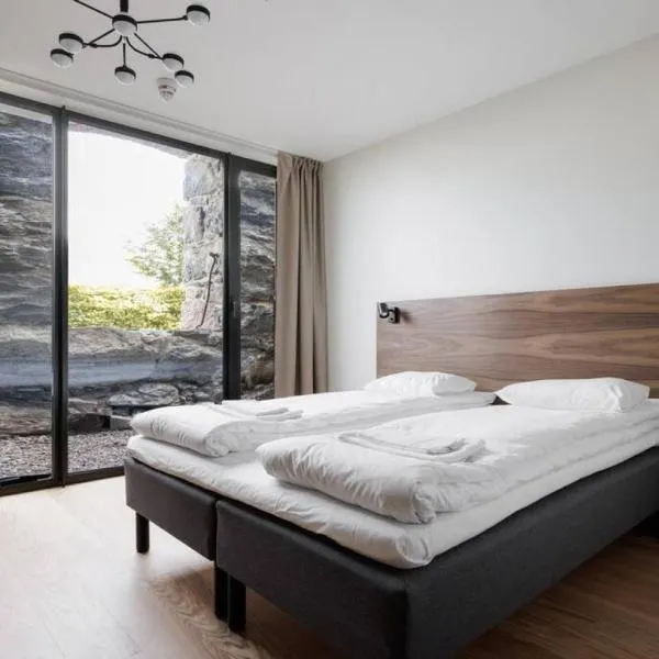 Brand new Studios Amidst Ancient Ruins Oasis, hotel in Stockholm