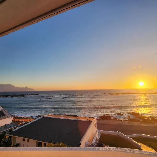 The Blue Peter Hotel, hotel v destinaci Bloubergstrand