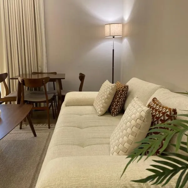 1 BR Luxury Apt by AJ Aljada, Hotel in Schardscha