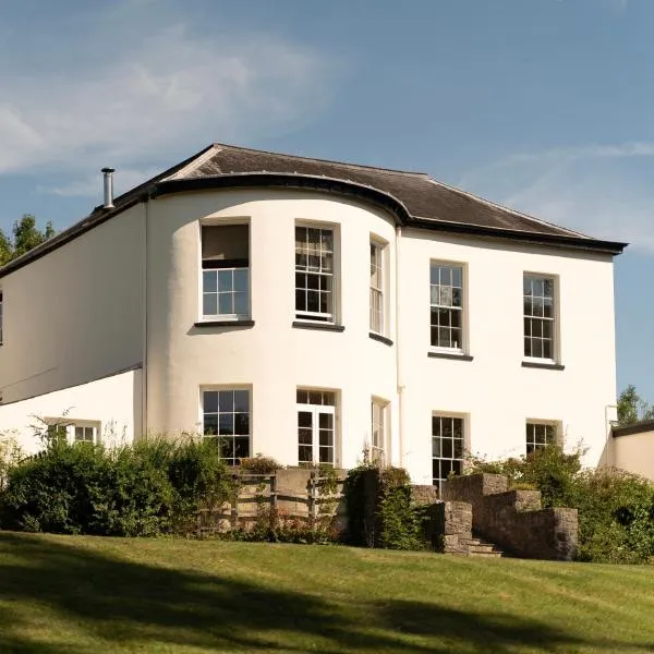 Holyland House - Greenacres Estates, hotel in Pembrokeshire