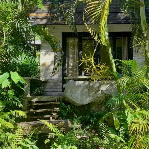 Wave-F, khách sạn ở Ko Kood