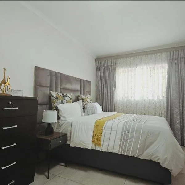 Bryanston Guest Cottage, ξενοδοχείο στο Γιοχάνεσμπουργκ