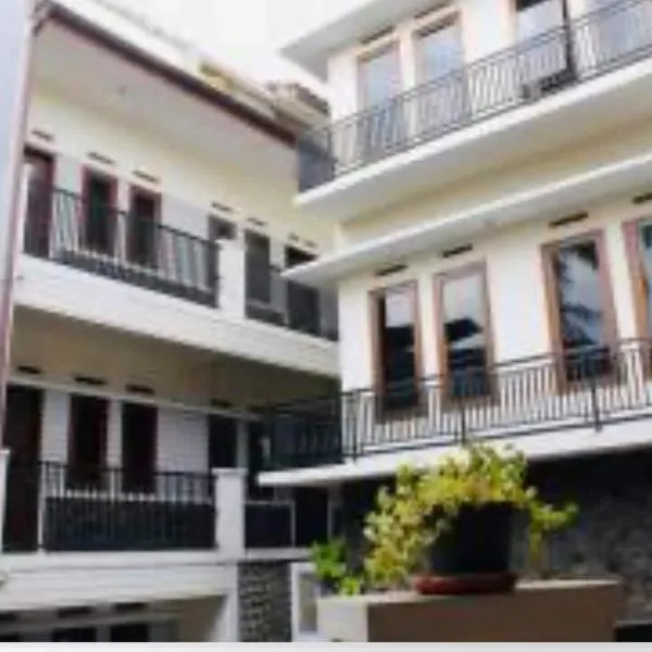 Laleng-balandae में, होटल Hotel O Qq Kost Near Pantai Kebesaran Beach
