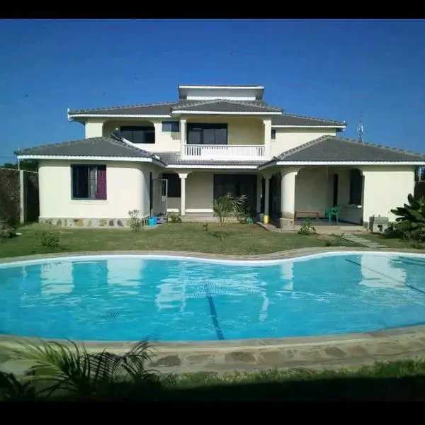 Lisa Mari, hotel in Mombasa