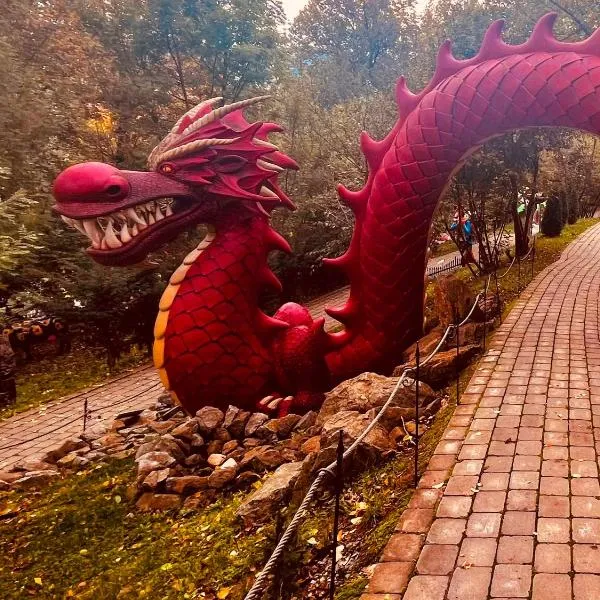 Zrubový Dom 1 v Panoráma Parku, hôtel à Nezbudská Lúčka