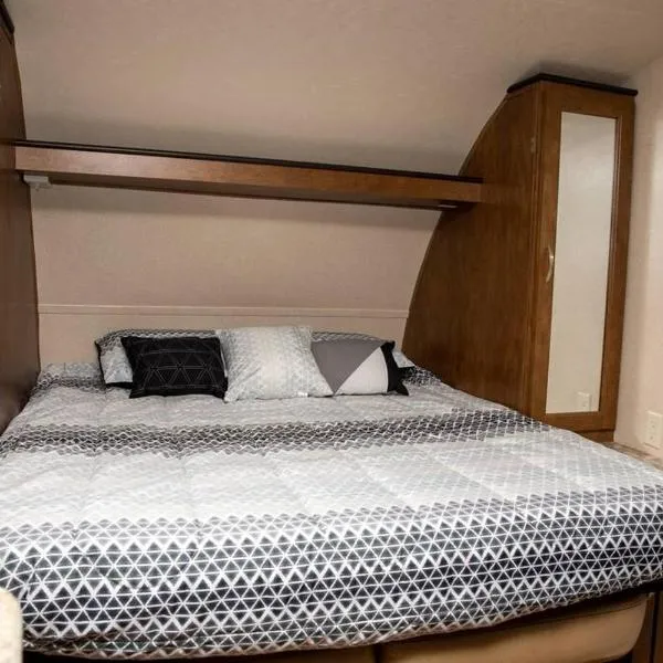 Quiet Cozy Camper, hôtel à Niceville