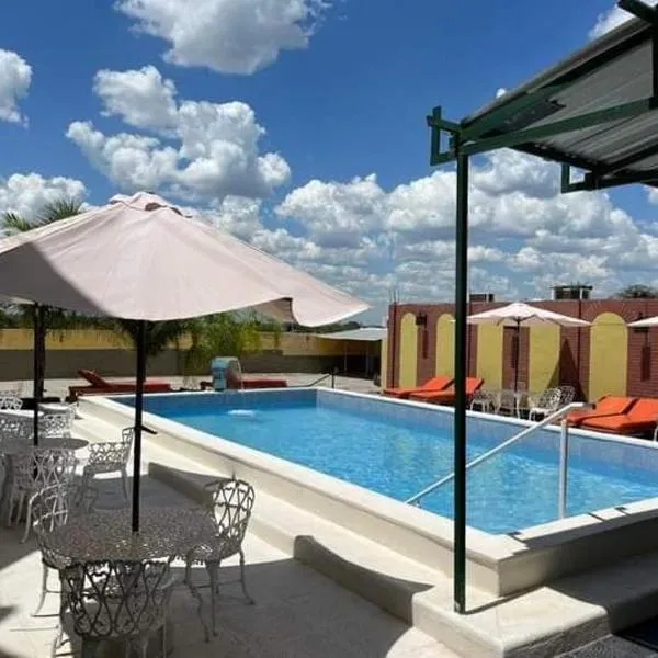 Hotel Santander, hotelli kohteessa Termas de Río Hondo