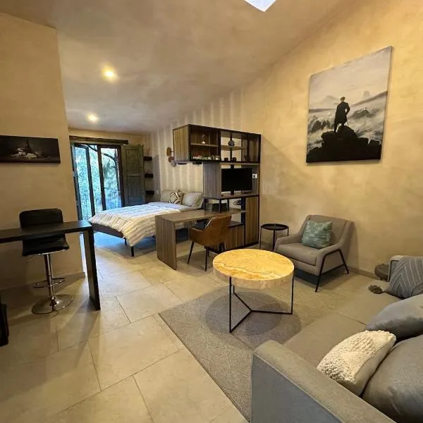 Loft Loreto en Val'Quirico, hotel in Santeagueda