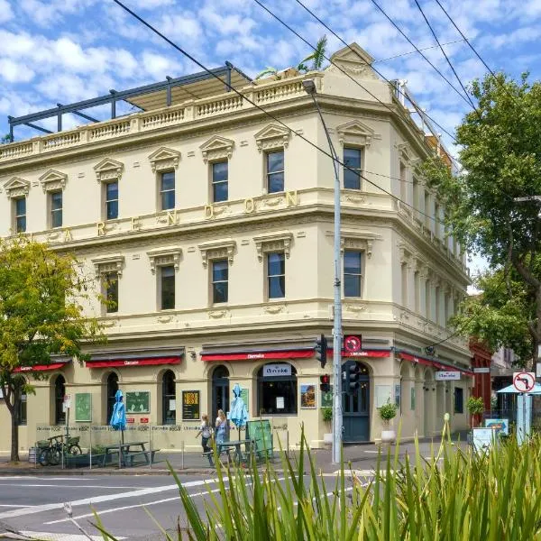 Clarendon Hotel、メルボルンのホテル