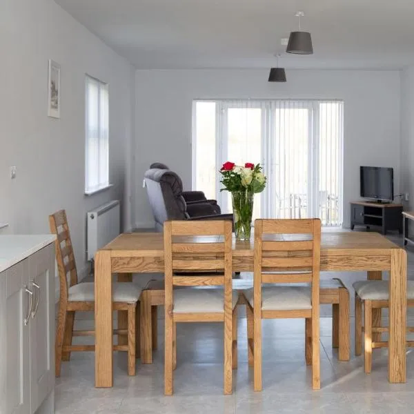 Riverview Cottages, Hotel in Cookstown