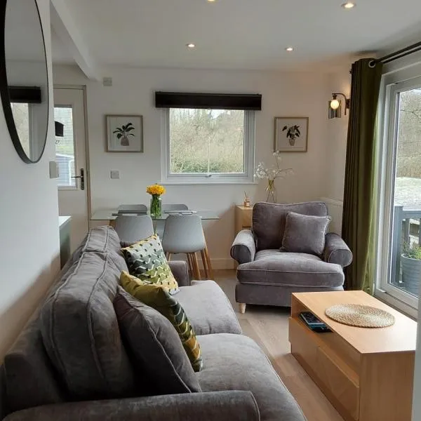 Chalet 176 Glan Gwna Park Caernarfon, hotel en Caeathro