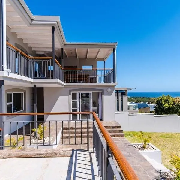 Your Cozy Haven in Chanteclaire, hotel in Hermanus