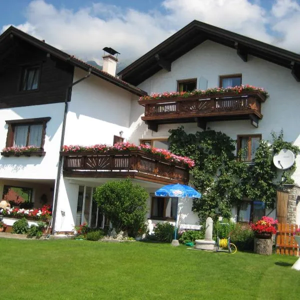 Gästehaus Sonnenheim, hotel en Thaur