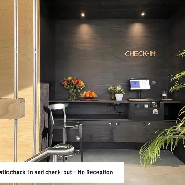Riva Rooms & Studios - Check-In 24hr, hôtel à Locarno
