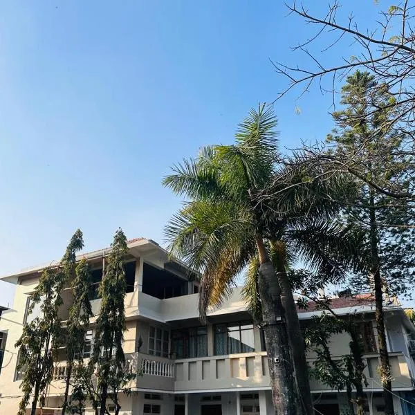 GG, Hotel in Imphal