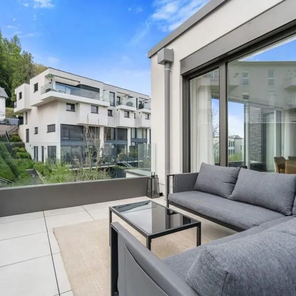 Luxury 2BR, Free Parking, Balcony, hotel sa Luxembourg