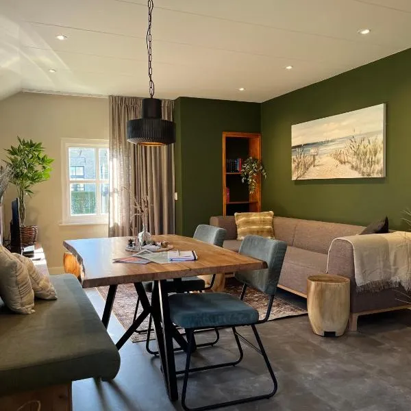 It Gasthûs, Hotel in Baaiduinen