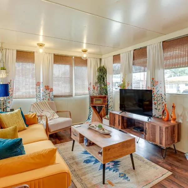 Pet-Friendly Brownwood Home Walk to Lake!, hotel din Lake Brownwood