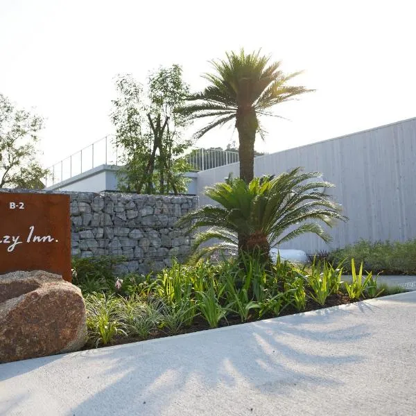 Villa and Glamping Lazy Inn, ξενοδοχείο σε Awaji