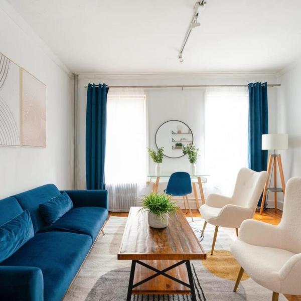 61-2A Large 1BR in Upper East Side, Nowy Jork