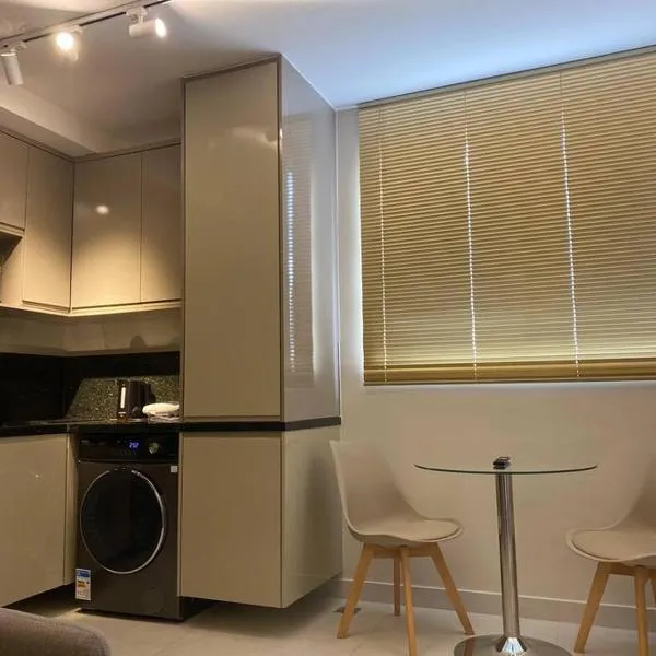 Apartamento Studio Completo - próximo à Savassi, hotel in Belo Horizonte