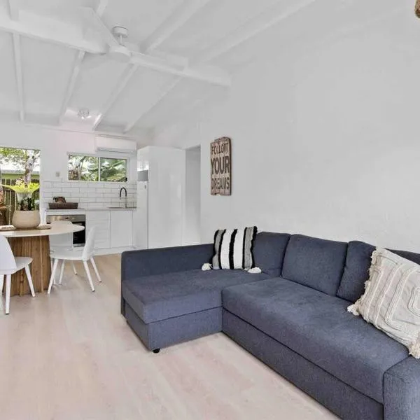 PA2 Stunning Sunshine Beach apt Pets welcome, ξενοδοχείο σε Sunshine Beach