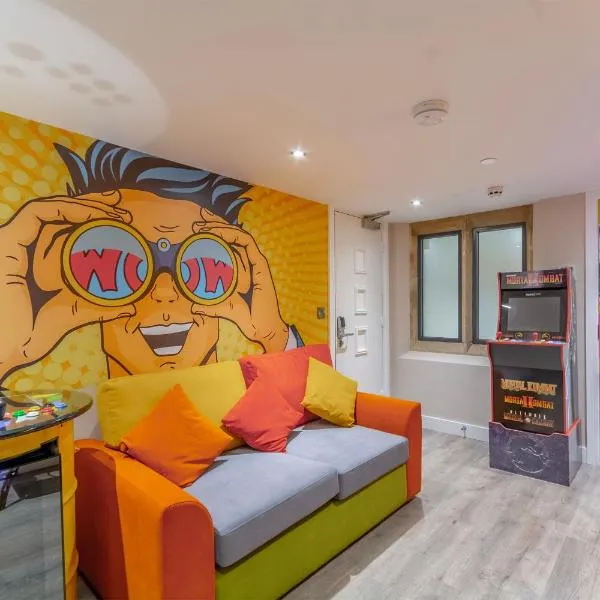 The Old School House - Luxury Themed Apartments, hotel in Nottingham