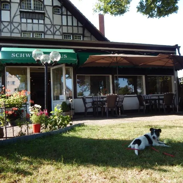 Hotel Schweizerhaus, hotel v destinaci Lübeck