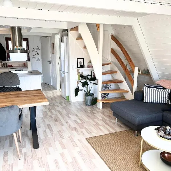 Hyggeligt golfhus i Himmerland, hotel in Farsø